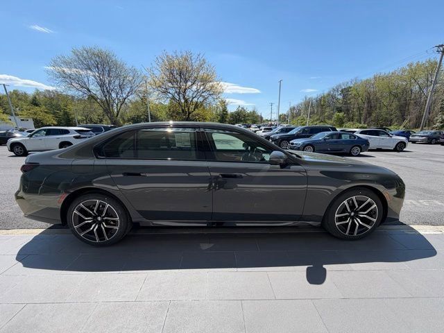 New 2026 BMW 740i xDrive w/ Premium Package AWD/4WD image 6