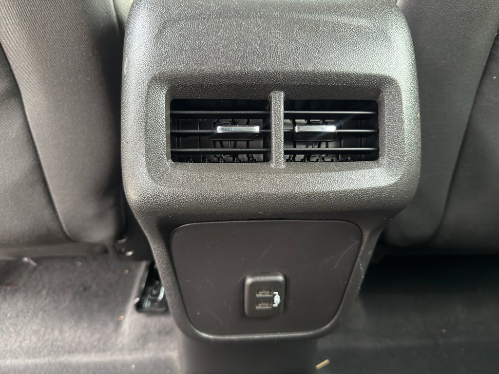 Used 2021 Chevrolet Equinox LS w/ LS Convenience Package image 34