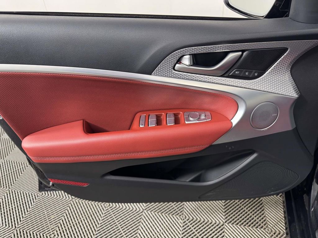 Used 2023 Genesis G70 3.3T w/ Sport Advanced Package image 17