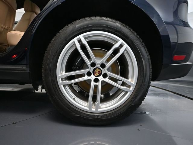 Used 2022 Porsche Macan Base image 12