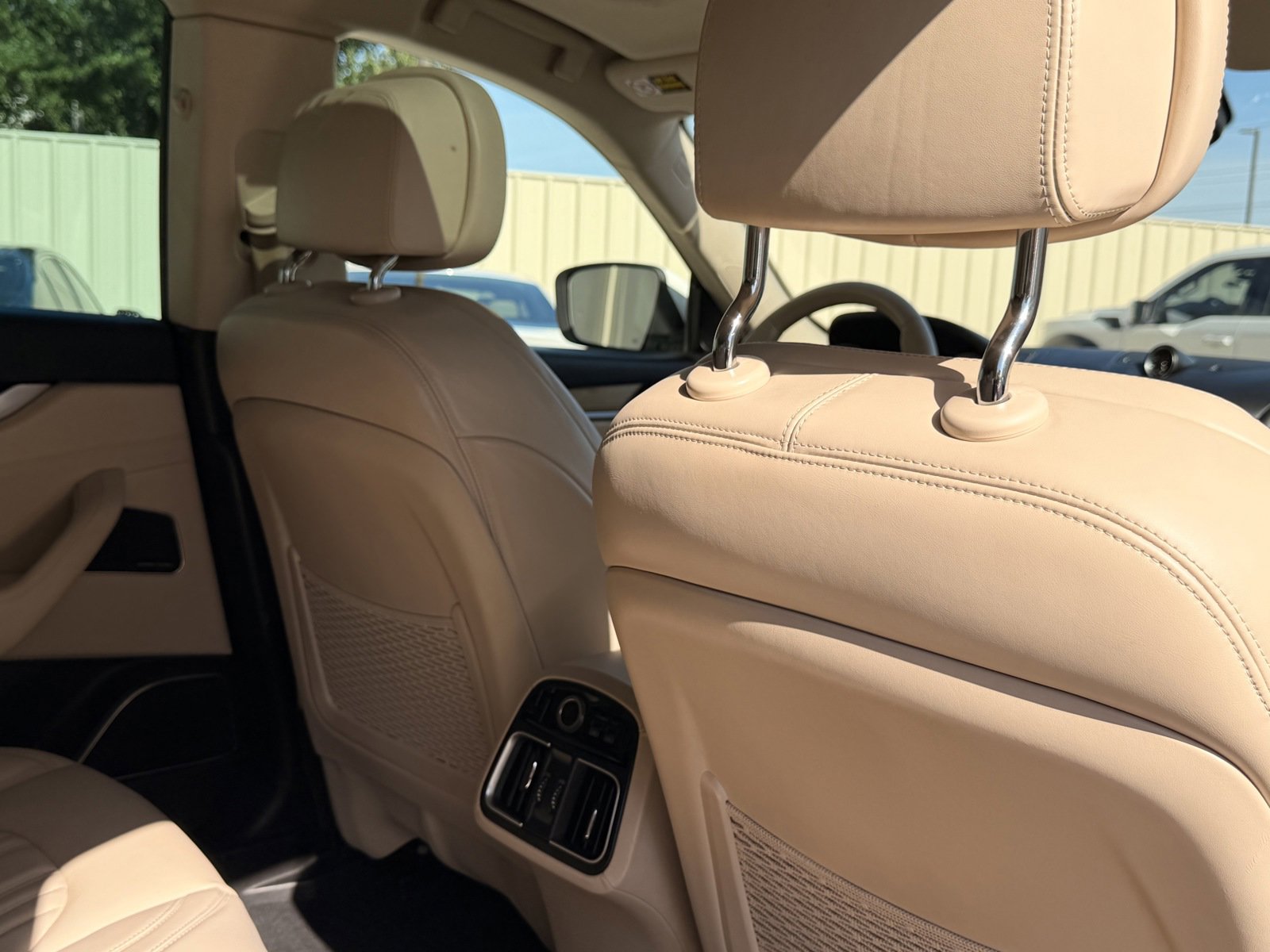 Used 2017 Maserati Levante S AWD/4WD image 24