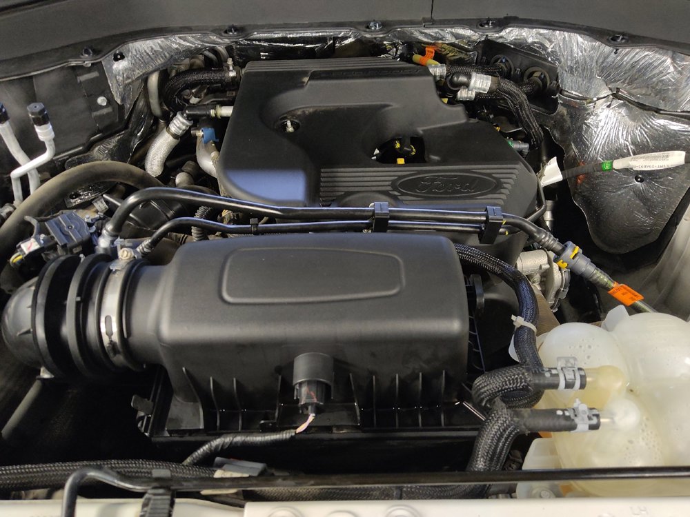 Used 2020 Ford Explorer XLT w/ Equipment Group 202A image 30