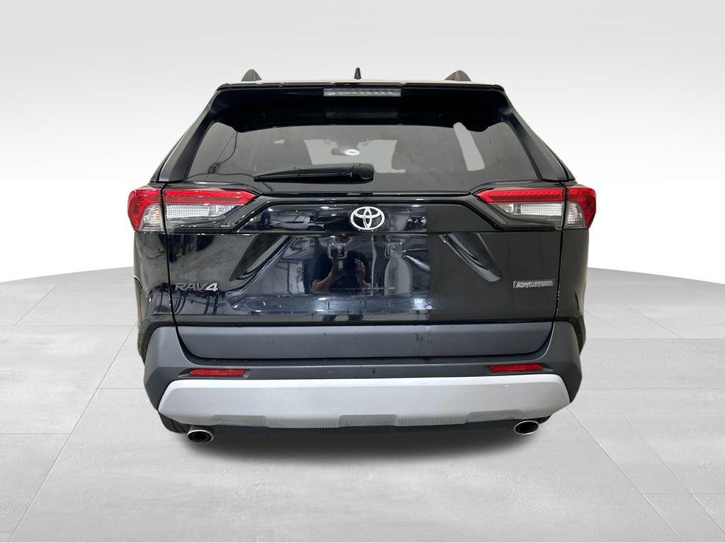 Used 2024 Toyota RAV4 Adventure AWD/4WD image 4