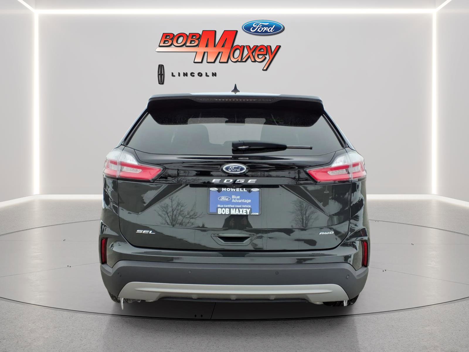 Used 2024 Ford Edge SEL w/ Convenience Package image 6