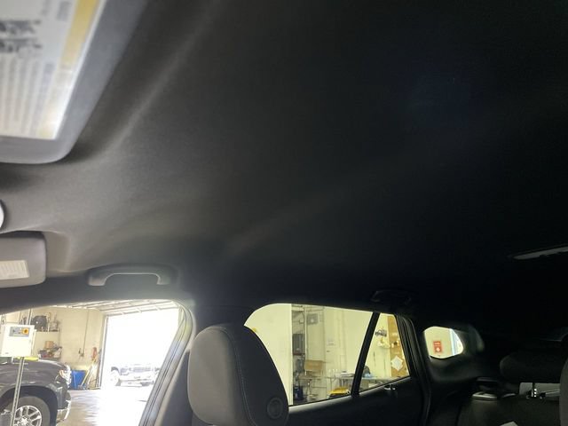Used 2024 Chevrolet Trax RS FWD image 22