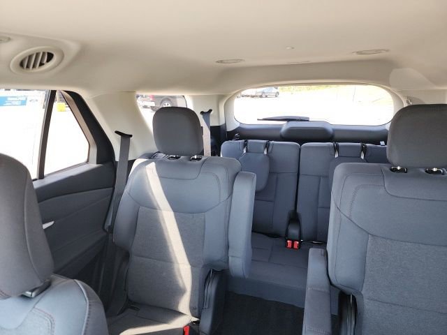 Used 2025 Ford Explorer Active image 29
