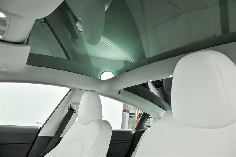 Used 2023 Tesla Model 3 Standard Range RWD image 19