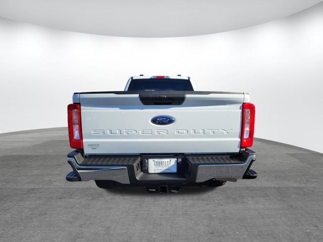 Used 2023 Ford F250 XL image 7