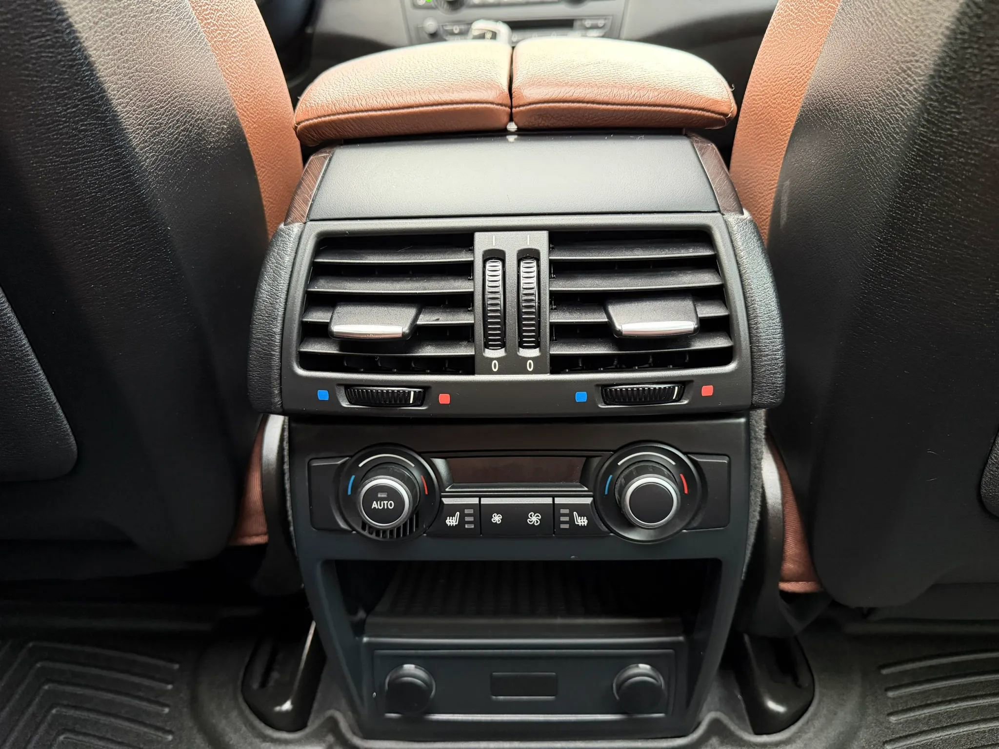 Used 2012 BMW X5 xDrive35i image 28