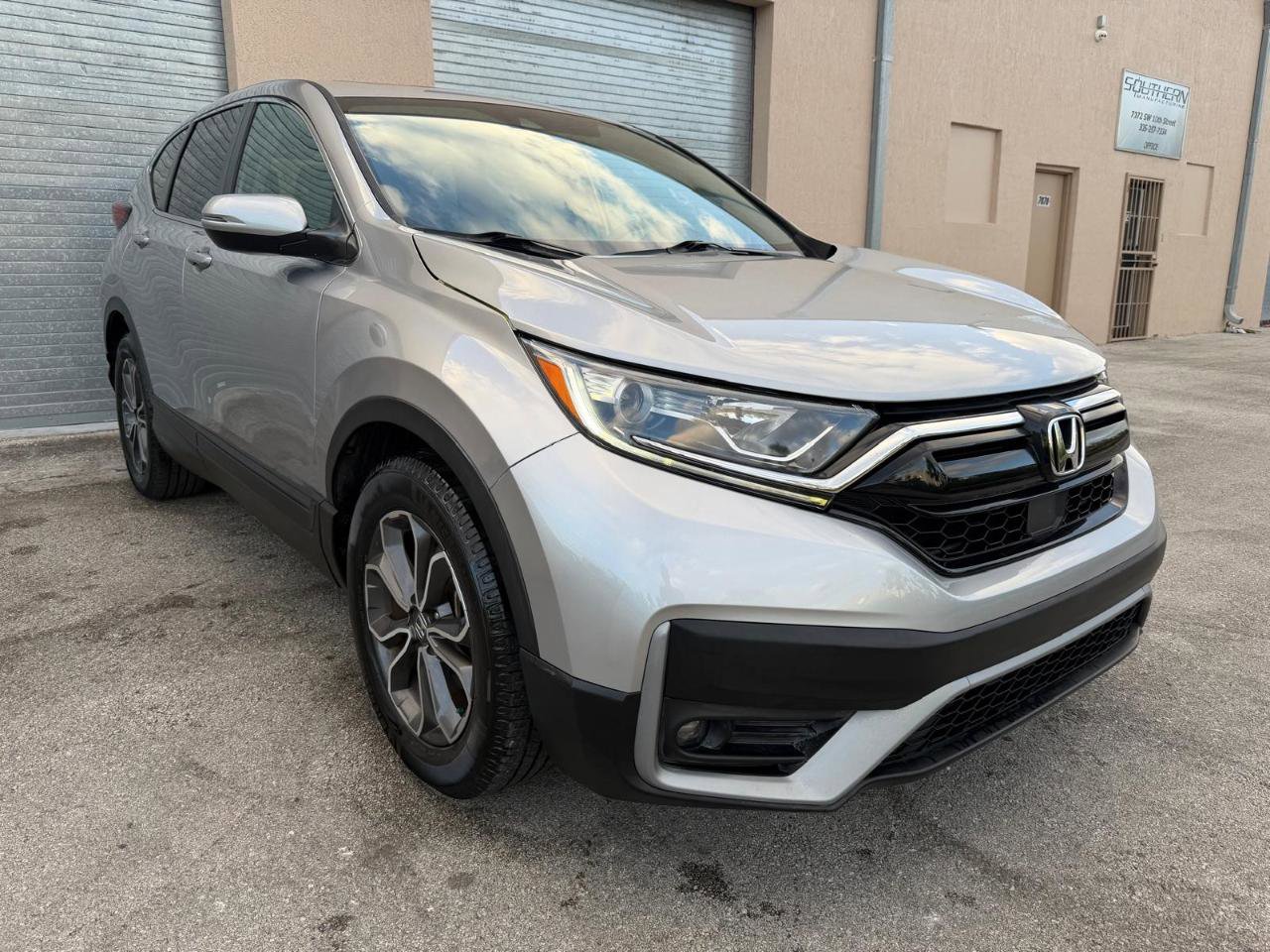 Used 2020 Honda CR-V EX image 2