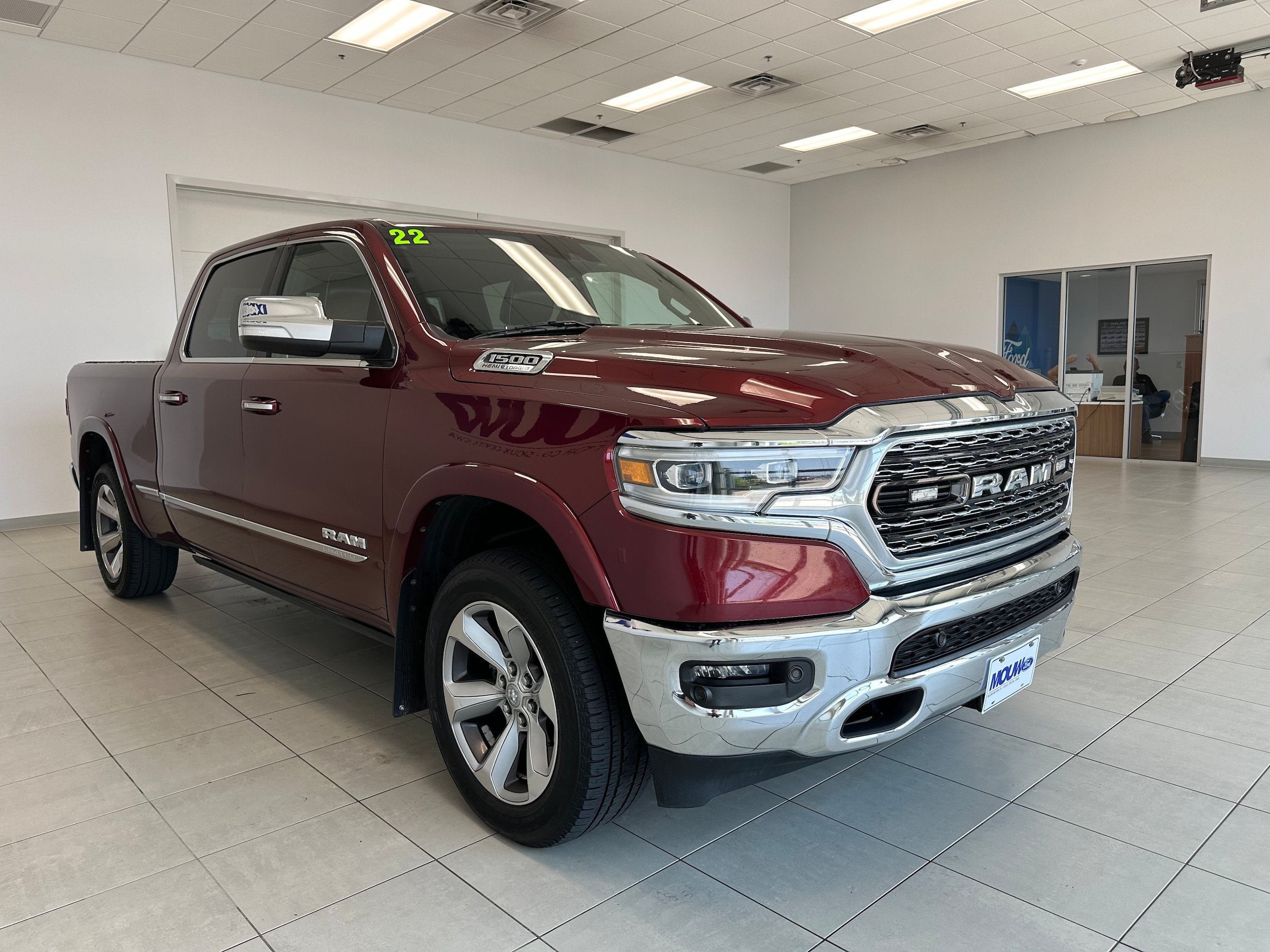 Used 2022 RAM 1500 Limited AWD/4WD image 4