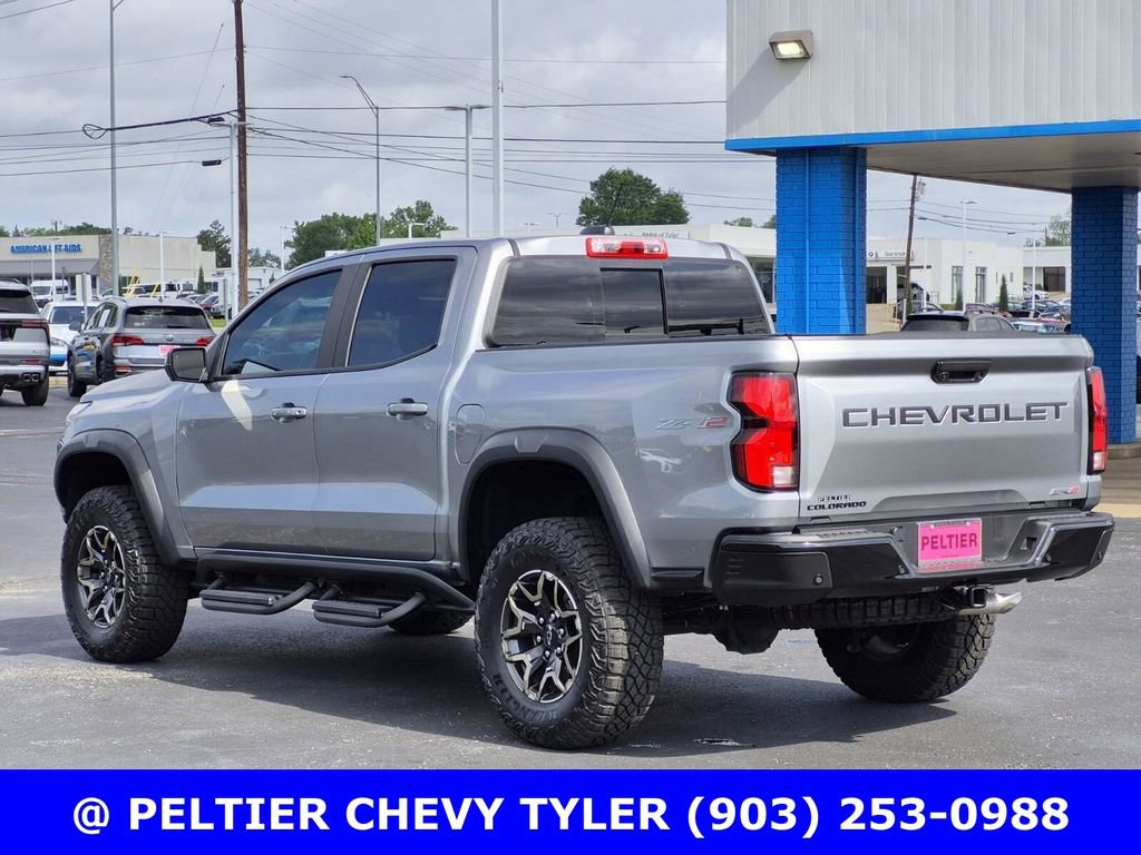 Used 2024 Chevrolet Colorado ZR2 w/ ZR2 Convenience Package III image 4