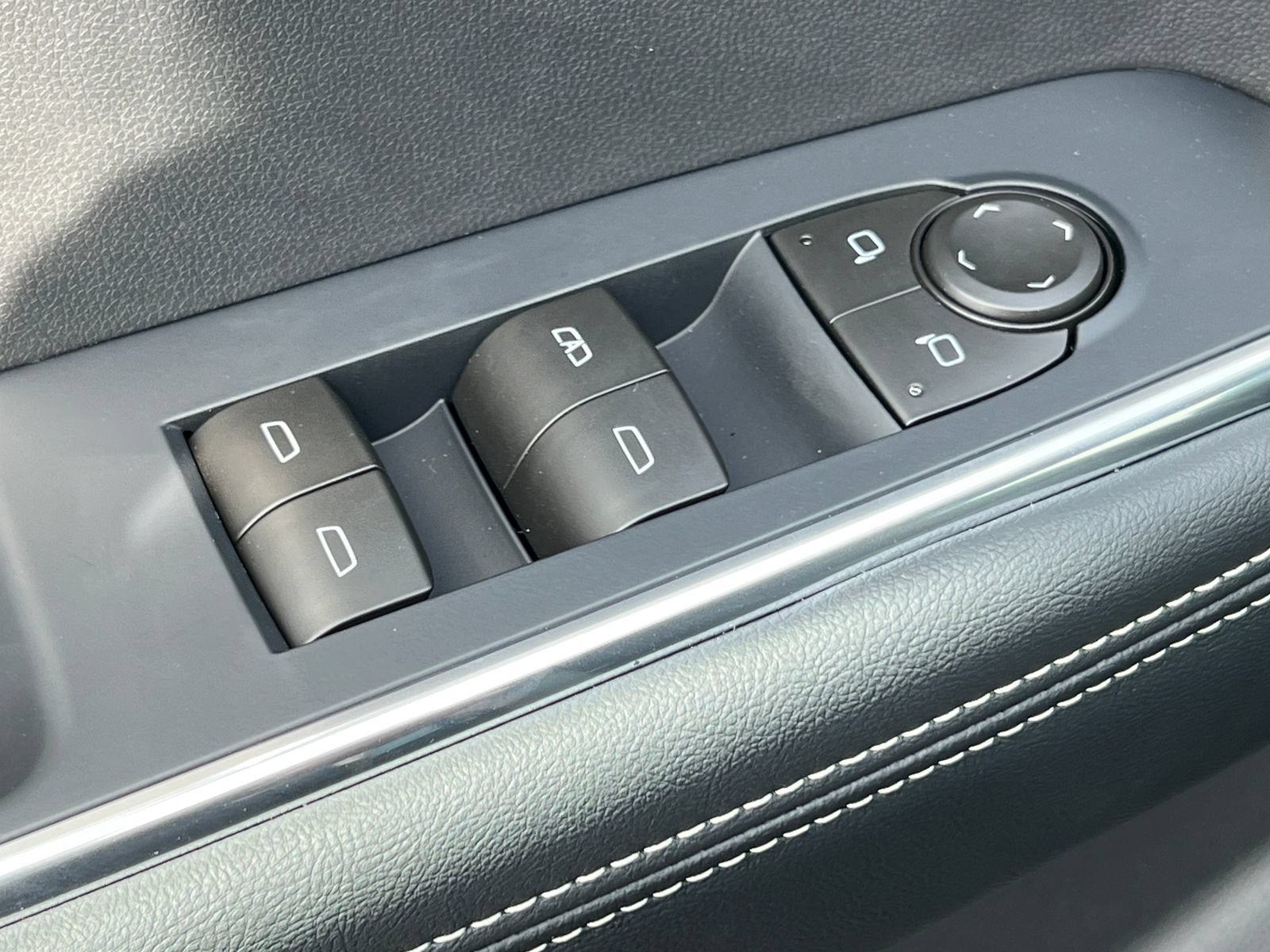 New 2027 GMC Acadia Elevation AWD/4WD image 15