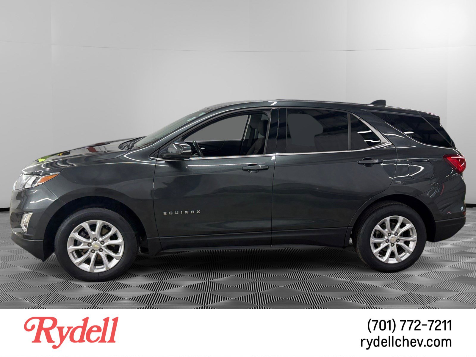 Used 2019 Chevrolet Equinox LT AWD/4WD image 2