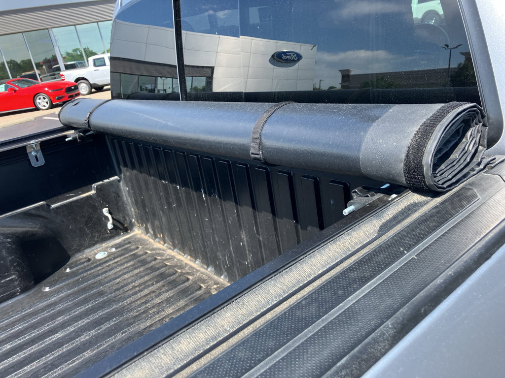 Used 2019 Toyota Tacoma TRD Off-Road w/ Technology Package AWD/4WD image 9