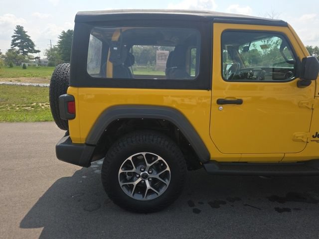 Used 2021 Jeep Wrangler Sport AWD/4WD image 7