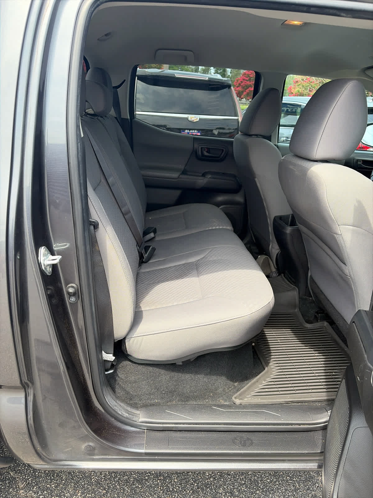 Used 2023 Toyota Tacoma SR AWD/4WD image 18