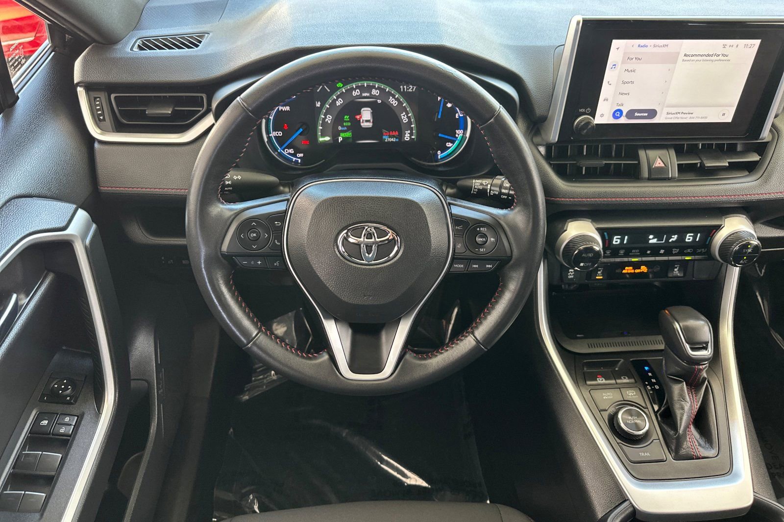 Used 2023 Toyota RAV4 SE w/ Weather & Moonroof Package AWD/4WD image 15