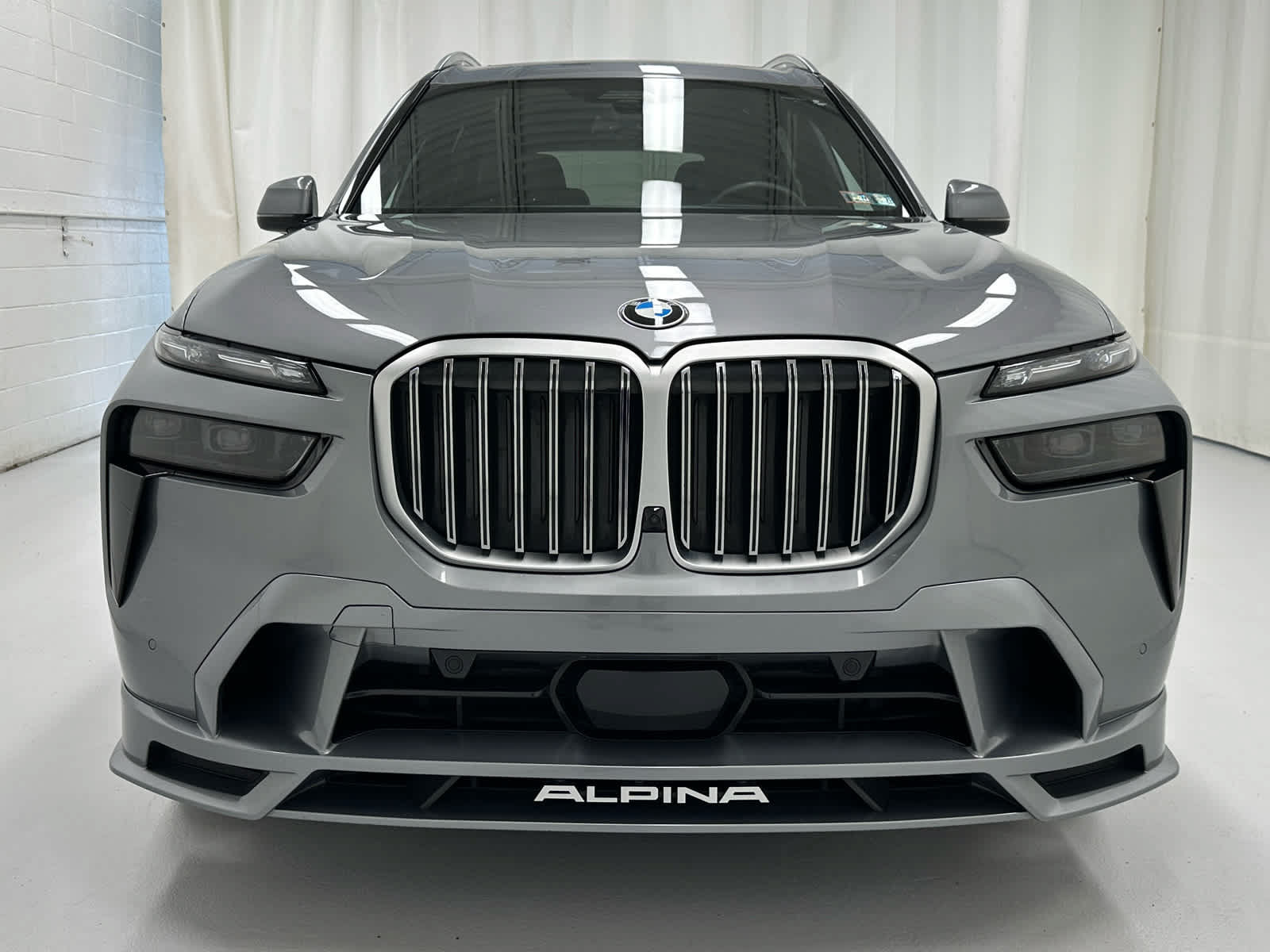 Used 2025 BMW ALPINA XB7 AWD/4WD image 5