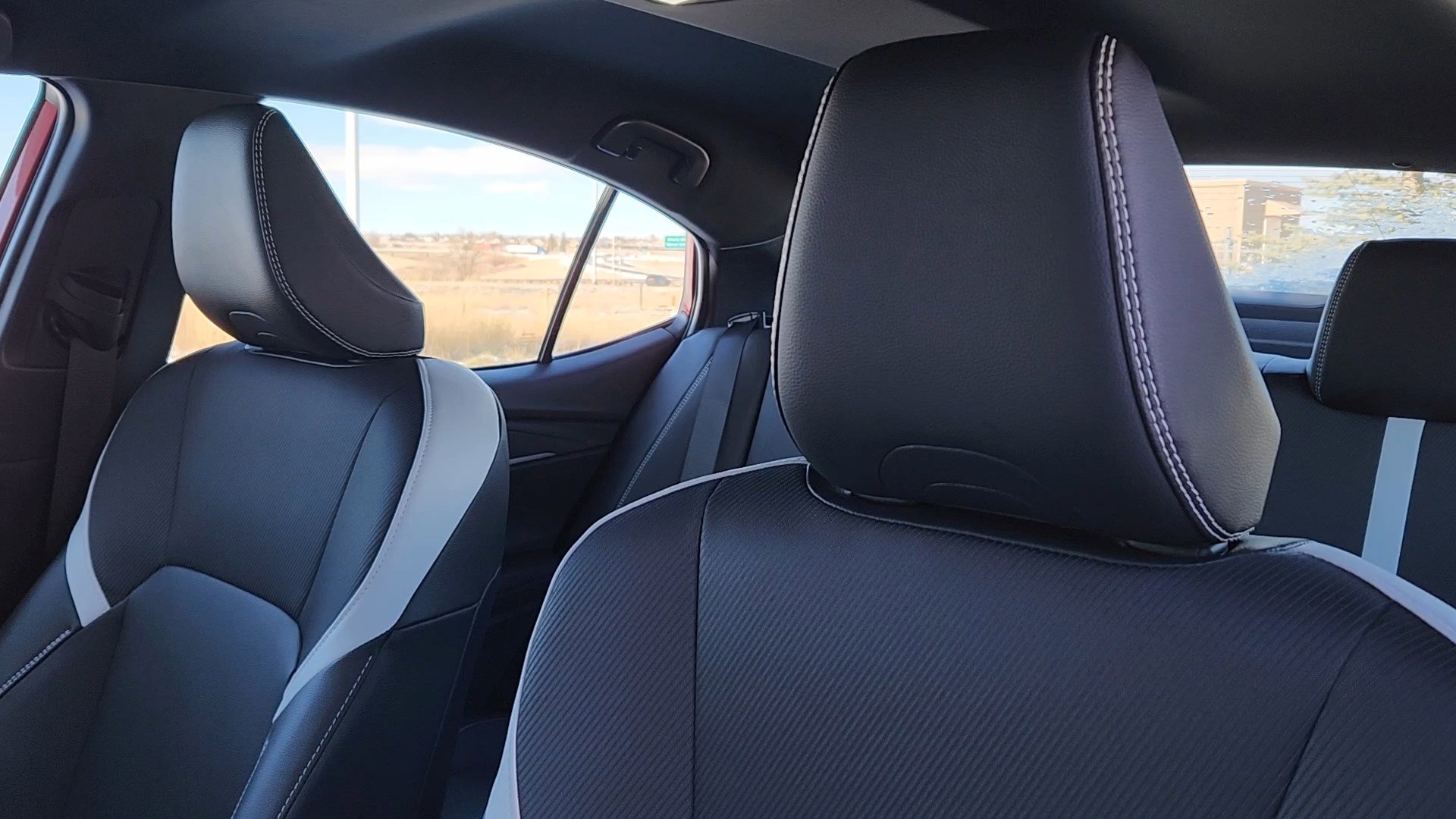 Used 2025 Toyota Camry SE image 10