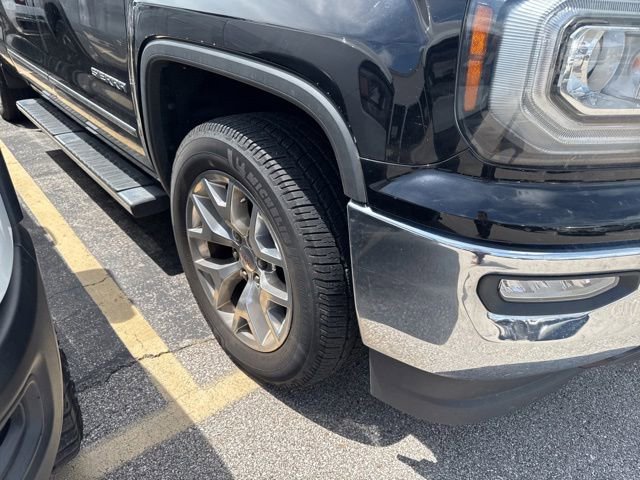 Used 2017 GMC Sierra 1500 SLT w/ SLT Premium Package AWD/4WD image 7