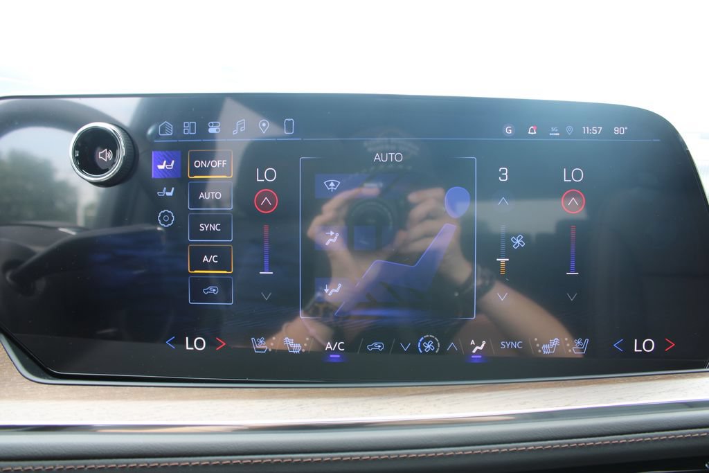 New 2026 Chevrolet Tahoe High Country AWD/4WD image 63