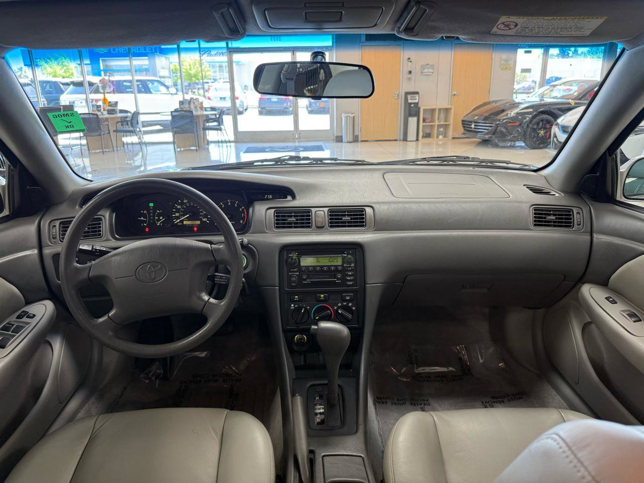 Used 2000 Toyota Camry CE FWD image 10