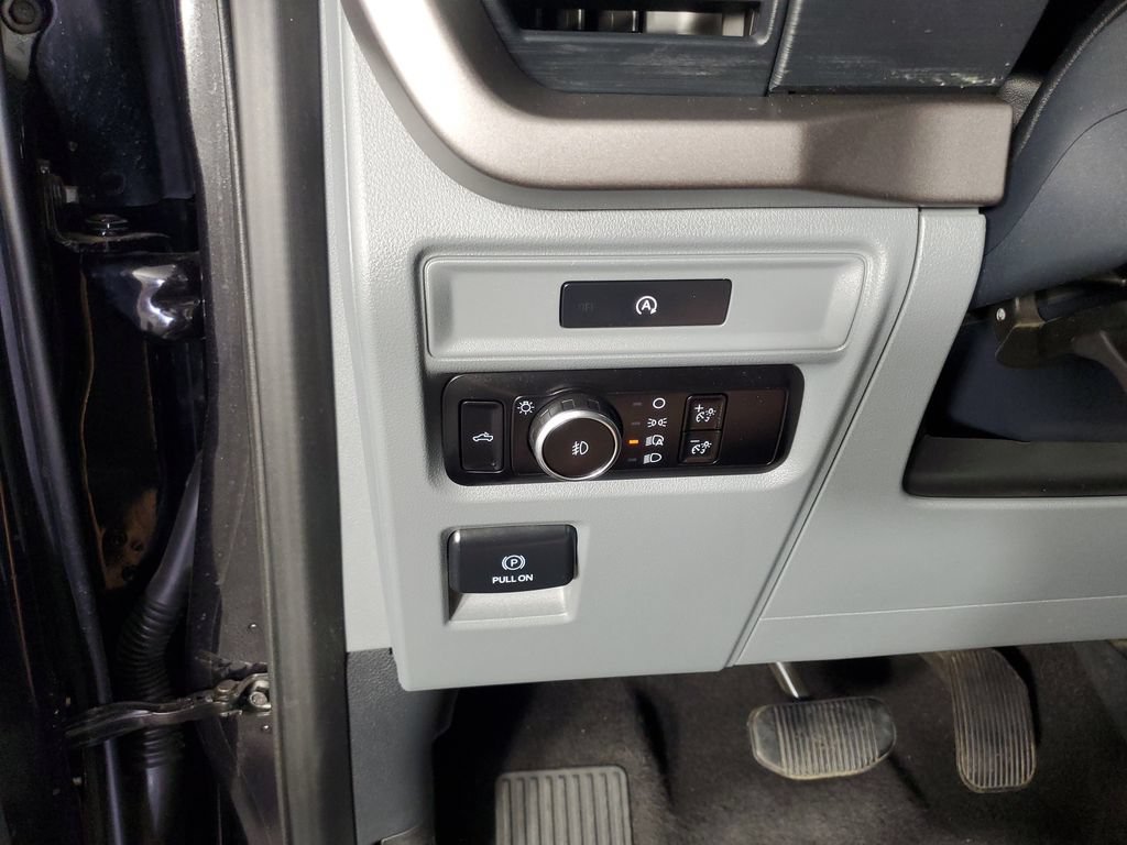 Used 2025 Ford F150 XLT w/ Equipment Group 301A Standard RWD image 27