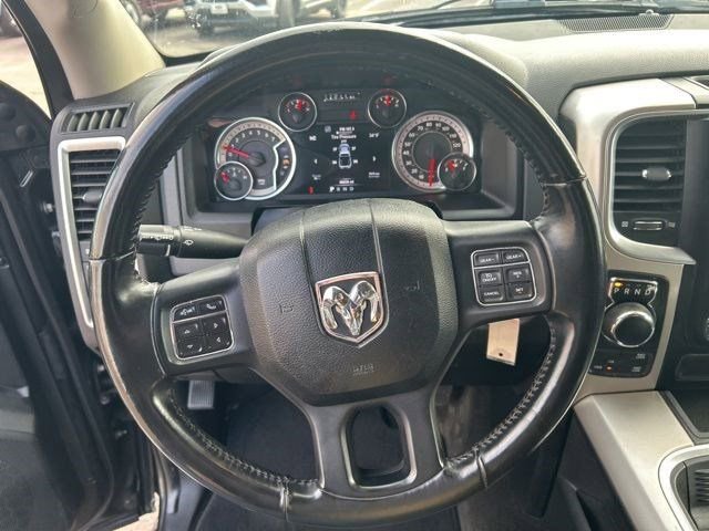 Used 2017 RAM 1500 Classic SLT w/ SLT Plus D￩cor Group image 16