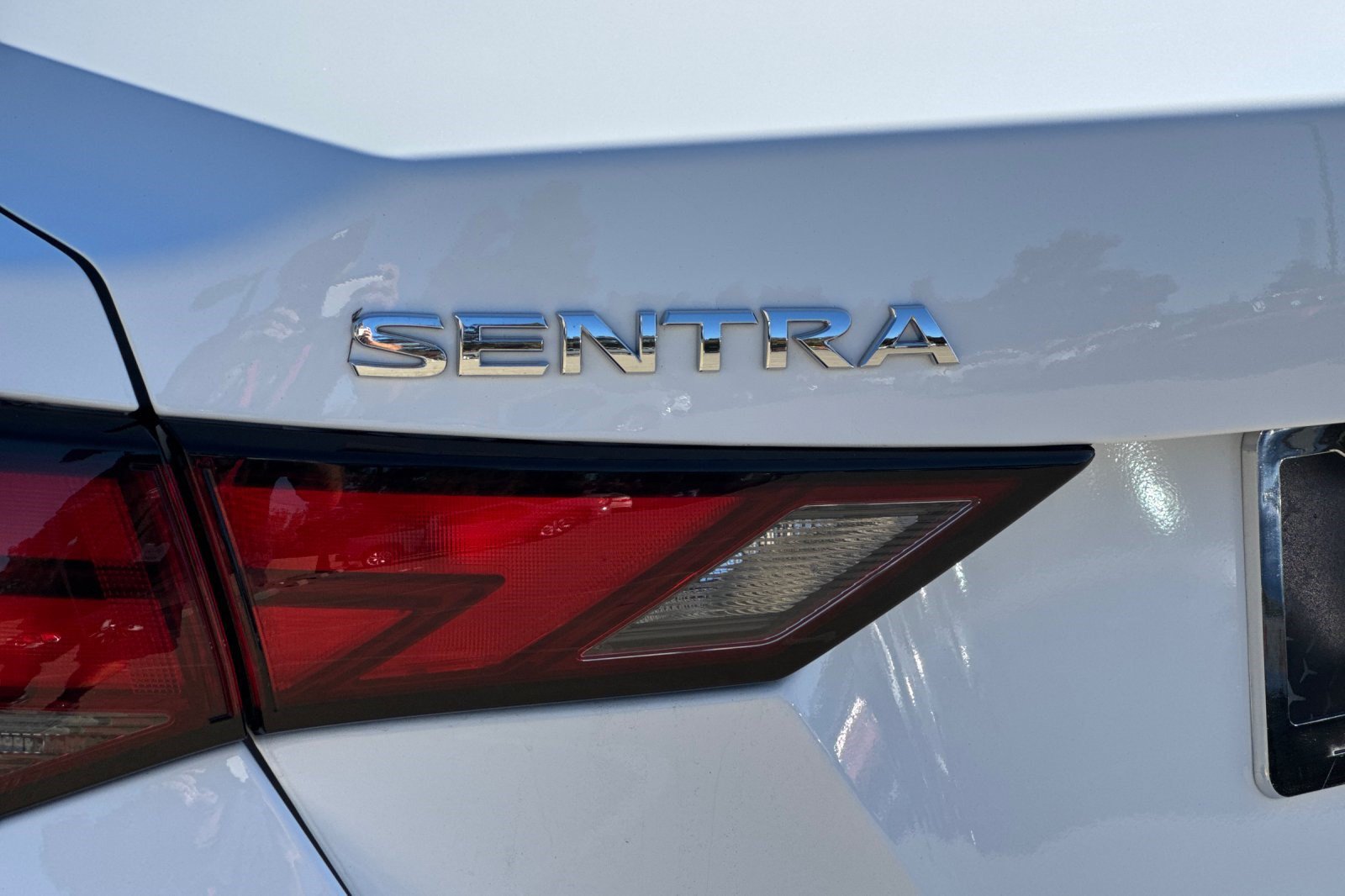 Used 2023 Nissan Sentra SV FWD image 28