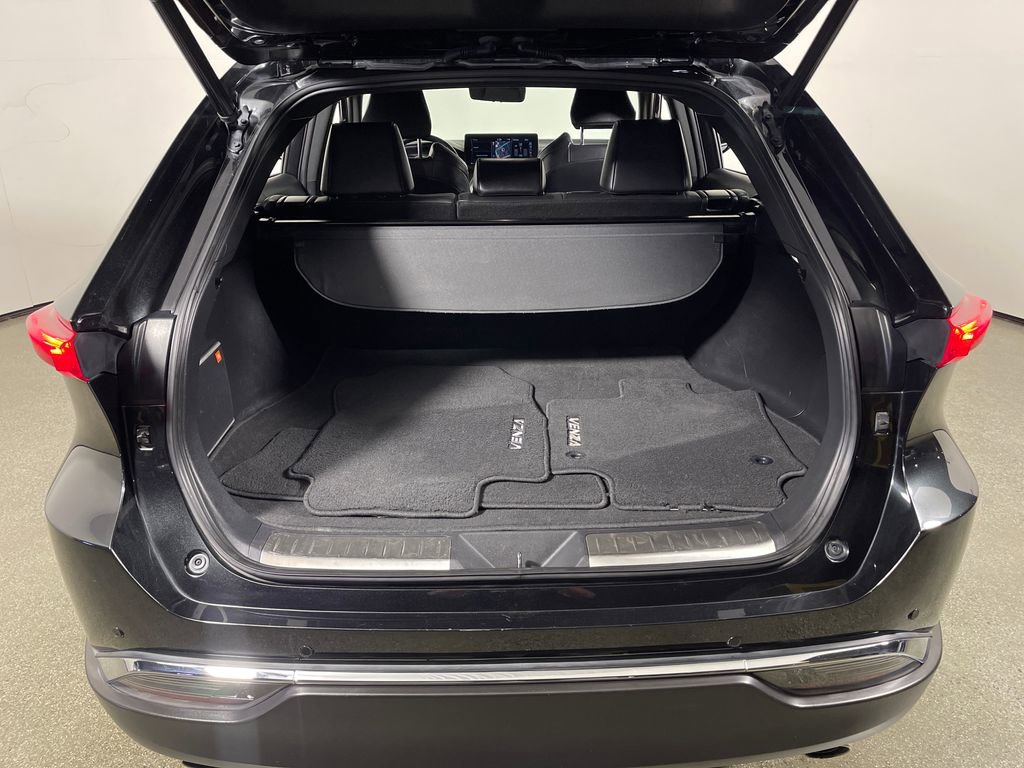 Certified 2022 Toyota Venza Limited AWD/4WD image 10