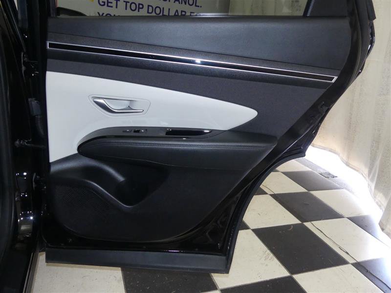 Used 2024 Hyundai Tucson Limited image 30
