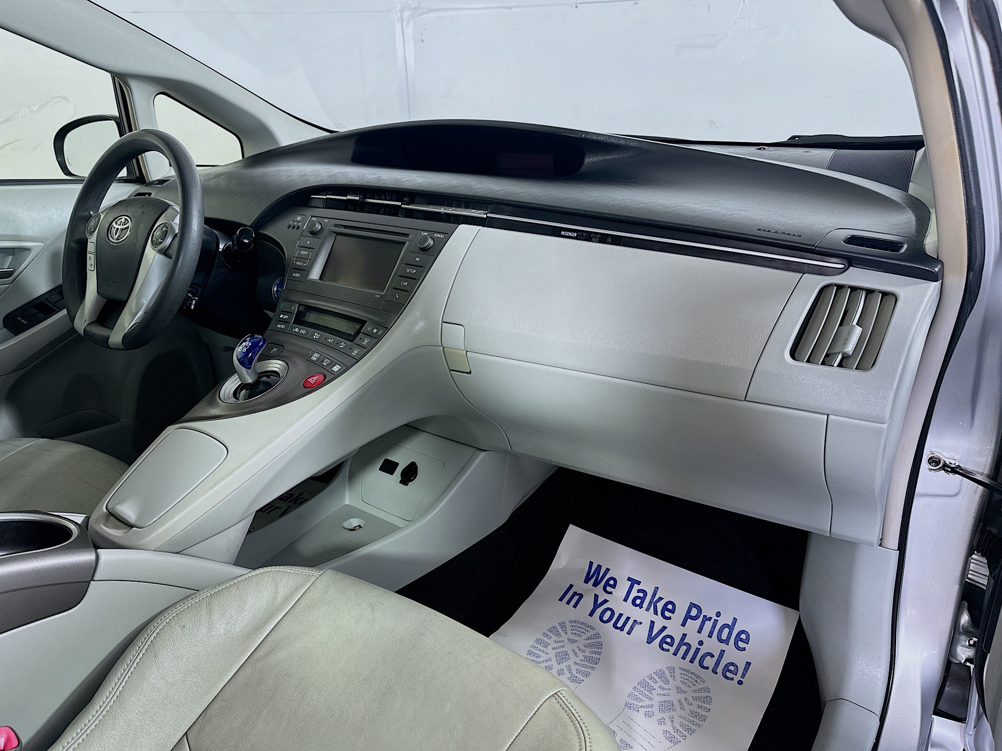 Used 2012 Toyota Prius Two FWD image 25