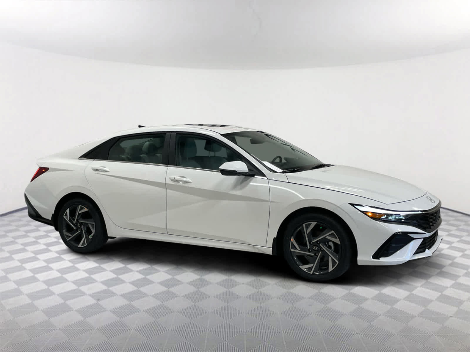 New 2026 Hyundai Elantra Limited FWD image 10