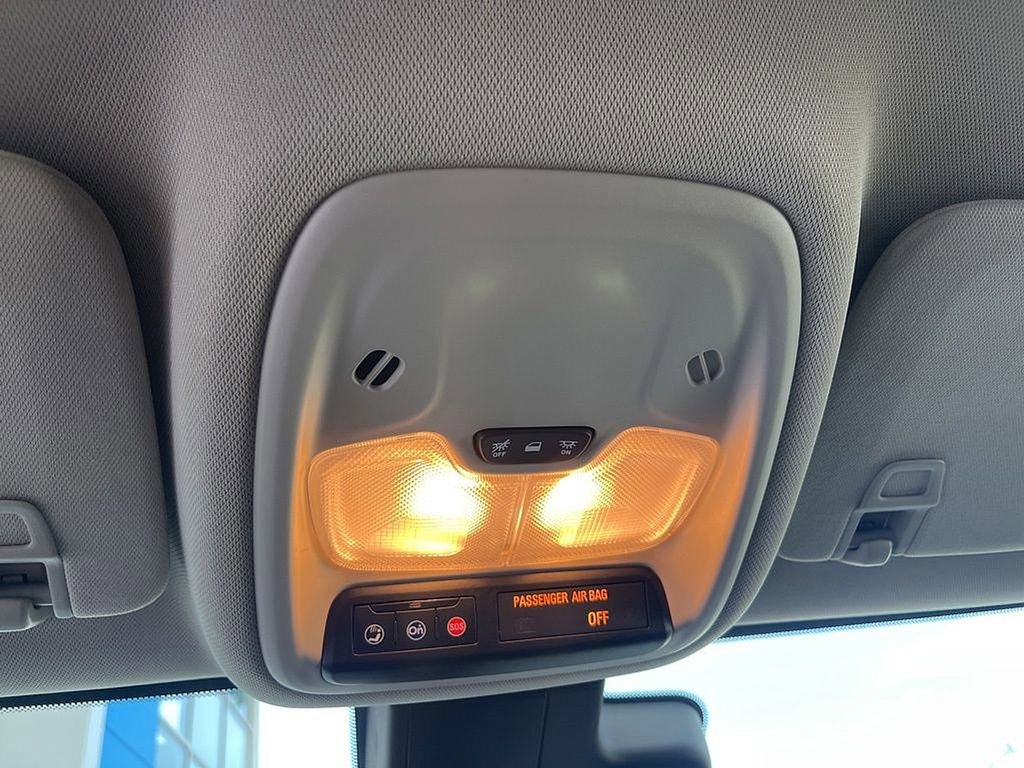 Used 2024 Buick Encore GX Sport Touring FWD image 40