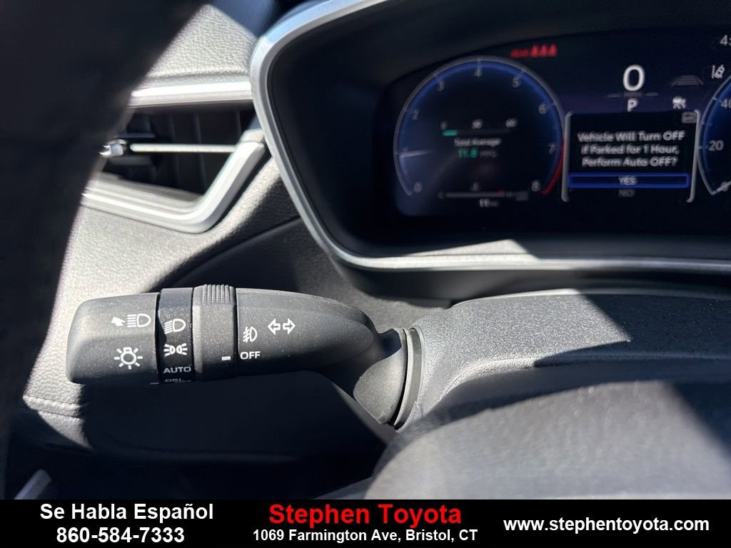 Used 2026 Toyota Corolla Cross XLE AWD/4WD image 17