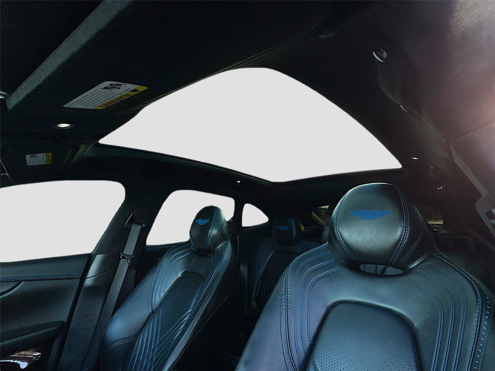 Used 2021 Aston Martin DBX image 19