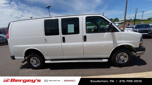 Used 2024 Chevrolet Express 2500 w/ Driver Convenience Package RWD image 10