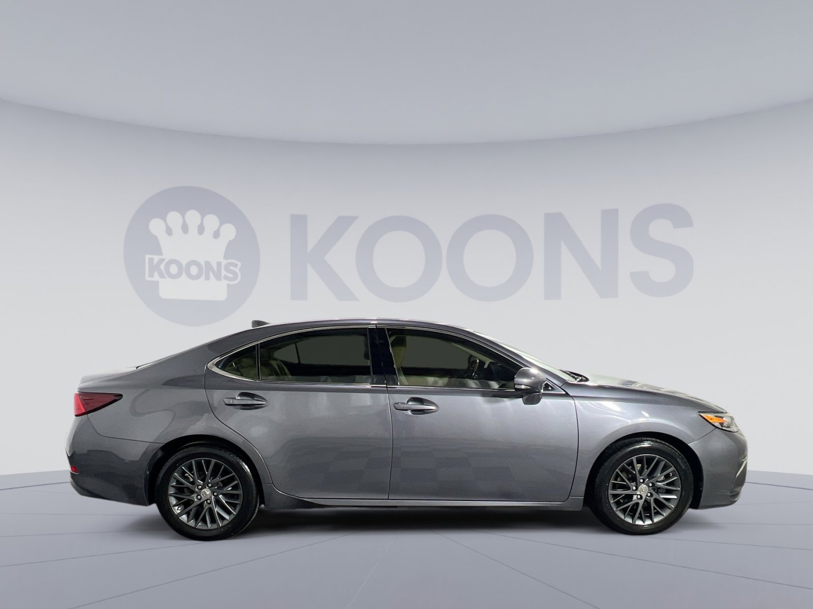Used 2016 Lexus ES 350 w/ Luxury Package w/Wood Trim image 8