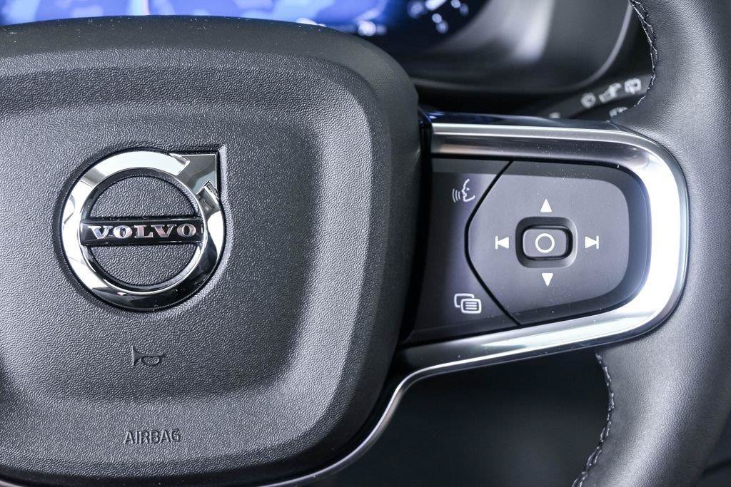 New 2026 Volvo XC40 B5 Plus w/ Protection Package Premier AWD/4WD image 10