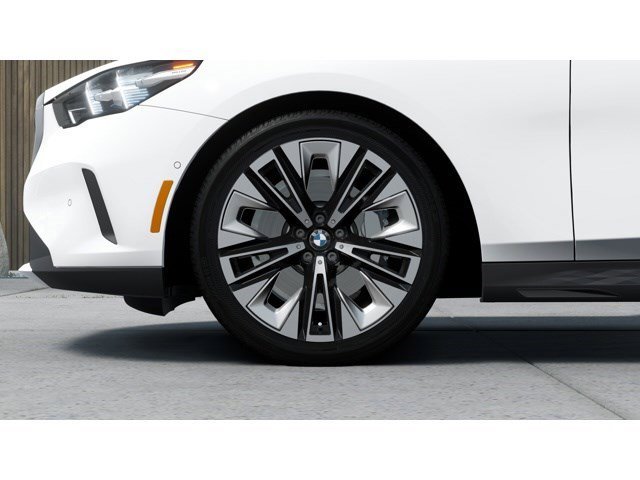 New 2026 BMW 530i xDrive w/ Premium Package image 7