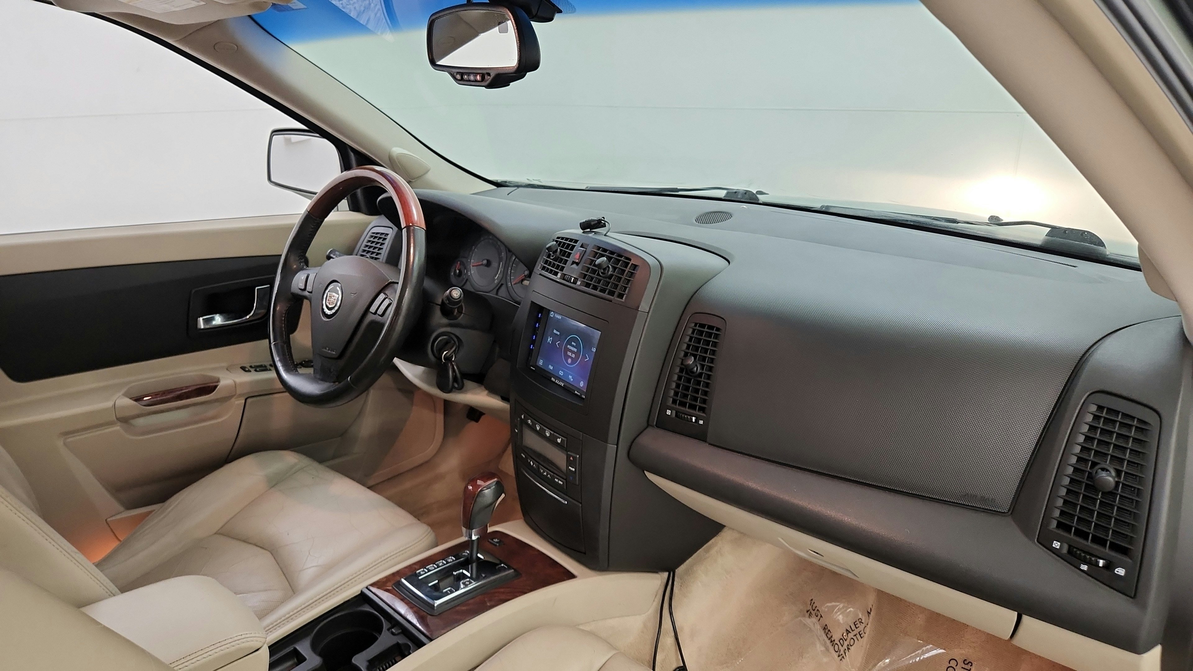 Used 2004 Cadillac SRX w/ Preferred Equipment Group AWD/4WD image 32