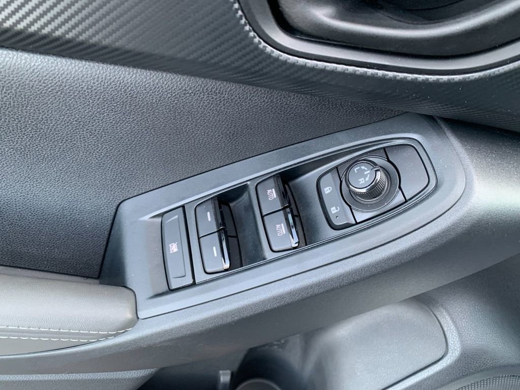 Used 2024 Subaru Crosstrek 2.0i Premium image 13