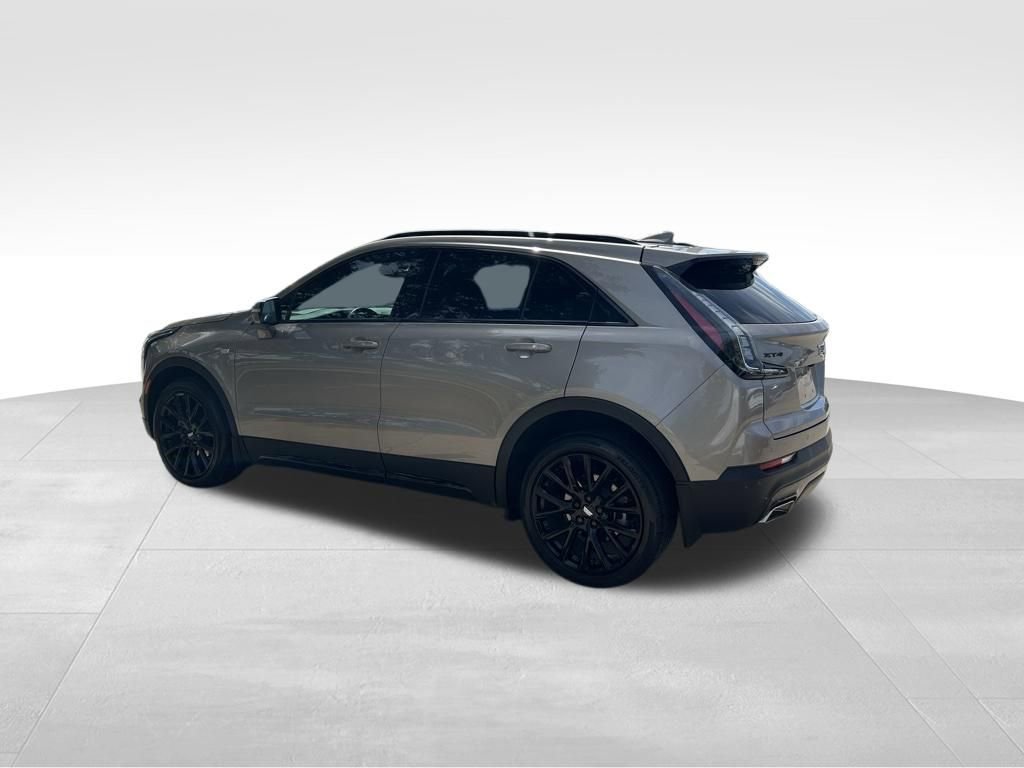 Used 2023 Cadillac XT4 Sport FWD image 3