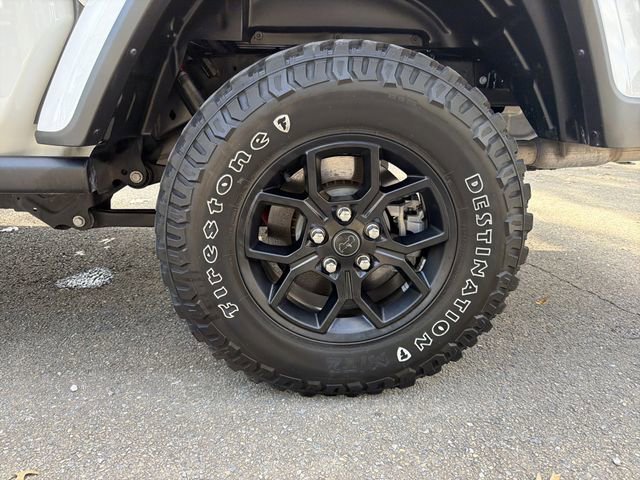 Used 2024 Jeep Gladiator Sport image 19