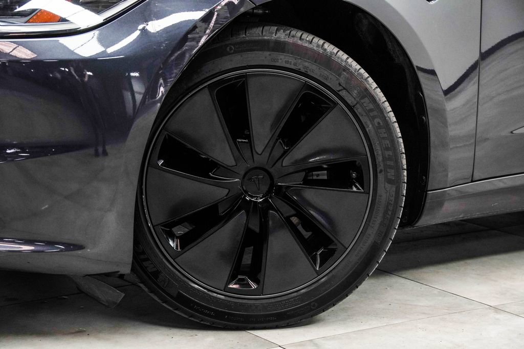 Used 2025 Tesla Model 3 RWD image 3