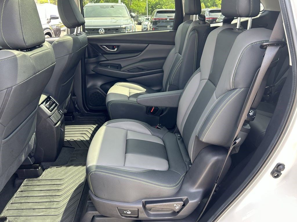 Used 2025 Subaru Ascent Onyx Edition AWD/4WD image 23