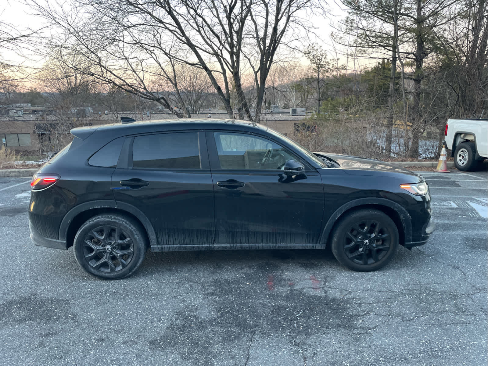 Used 2023 Honda HR-V Sport image 5