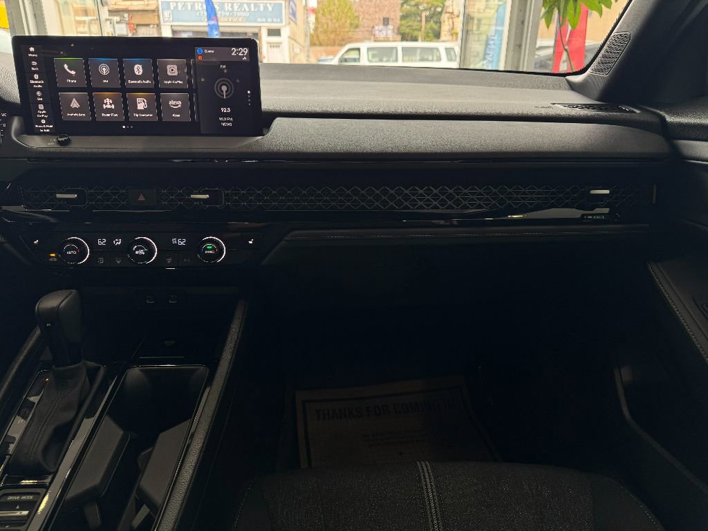 Used 2025 Honda Accord Sport image 29