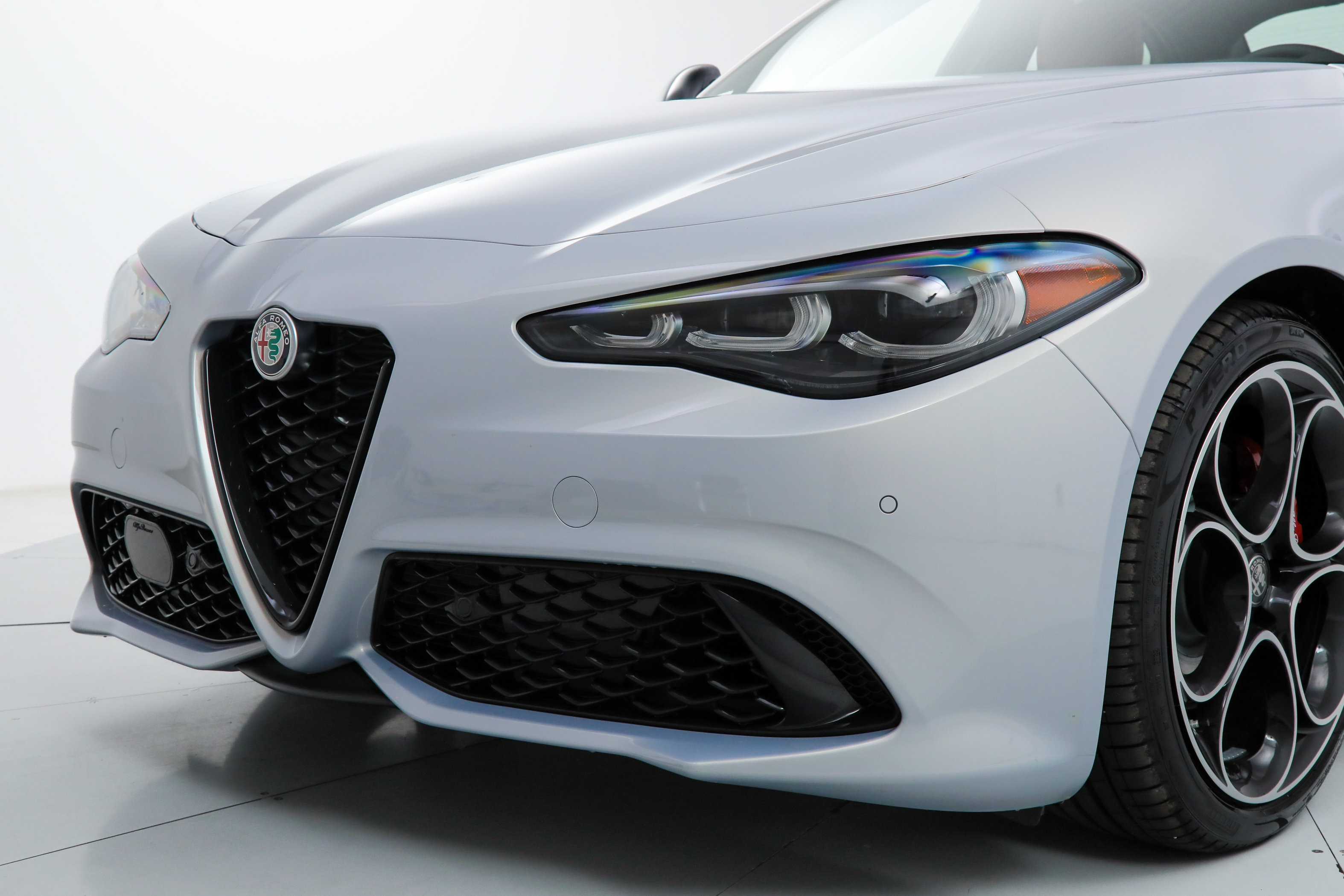 New 2026 Alfa Romeo Giulia w/ Driving Assist Package RWD image 8